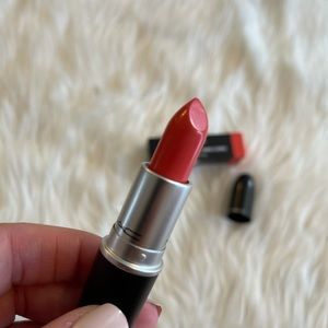 MAC Amplified Creme Lipstick Vegas Volt NIB